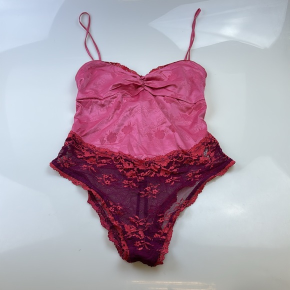 Free People Cocktail Hour Bodysuit / Velvet Rose N279-37 - Picture 2 of 5